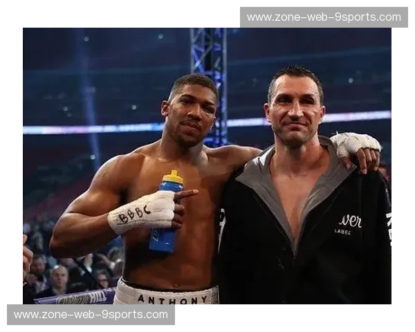 血色黄昏：刘易斯vs小克里琴科——重型拳坛最后的“诸神黄昏”