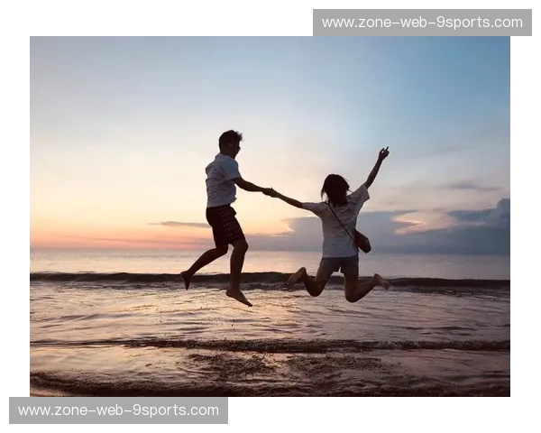 天空VS山猫:一场关于自由与野性的浪漫追逐